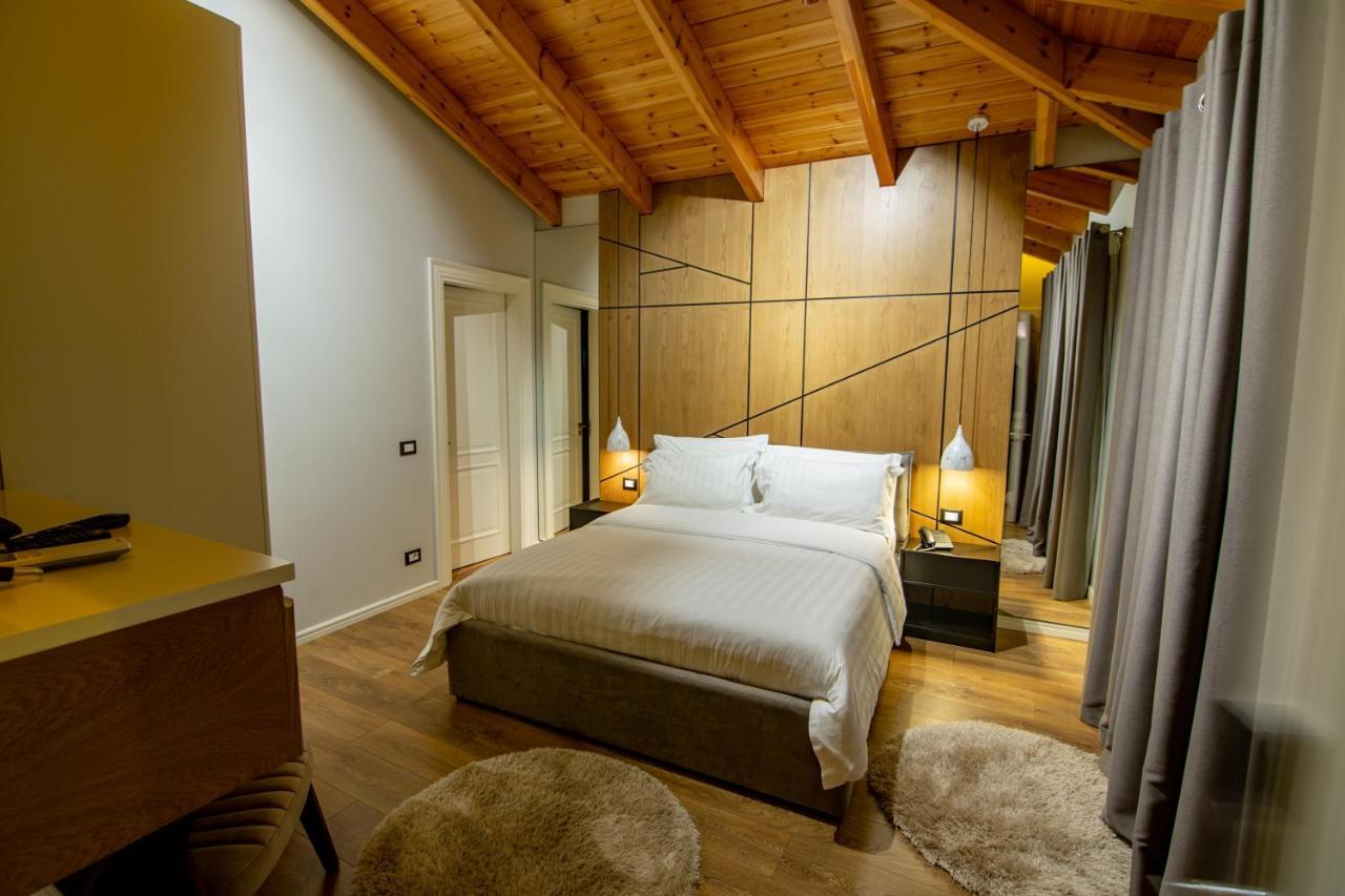 Tree Hotel คอร์เชอ ภายนอก รูปภาพ